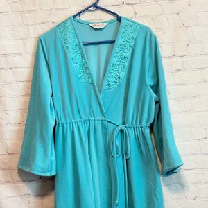VTG Vanity Fair Robe Small S Blue Quilted Embroidered Long Maxi Sleepwear Granny